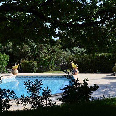 Villa Sous Les Chenes Lussan  Esterno foto