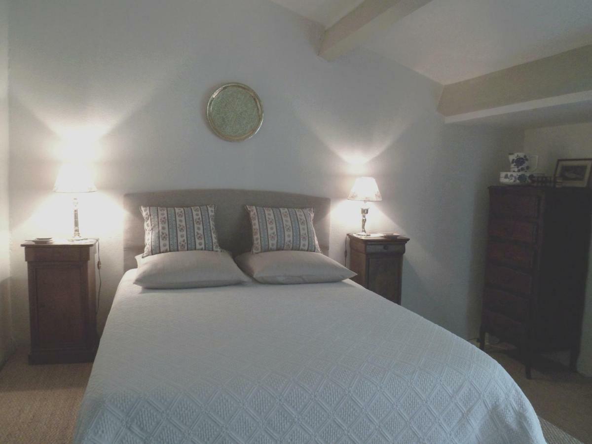 Villa Sous Les Chenes Lussan  Esterno foto