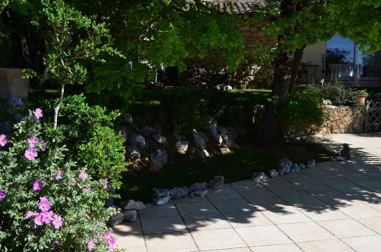 Villa Sous Les Chenes Lussan  Esterno foto